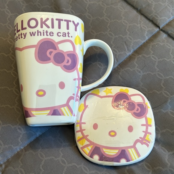 Hello Kitty Rare Mug with lid excellent condition - Picture 2 of 4